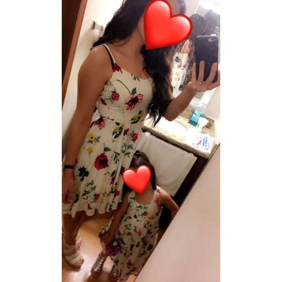 Floral Dress - Picture 7 of 7